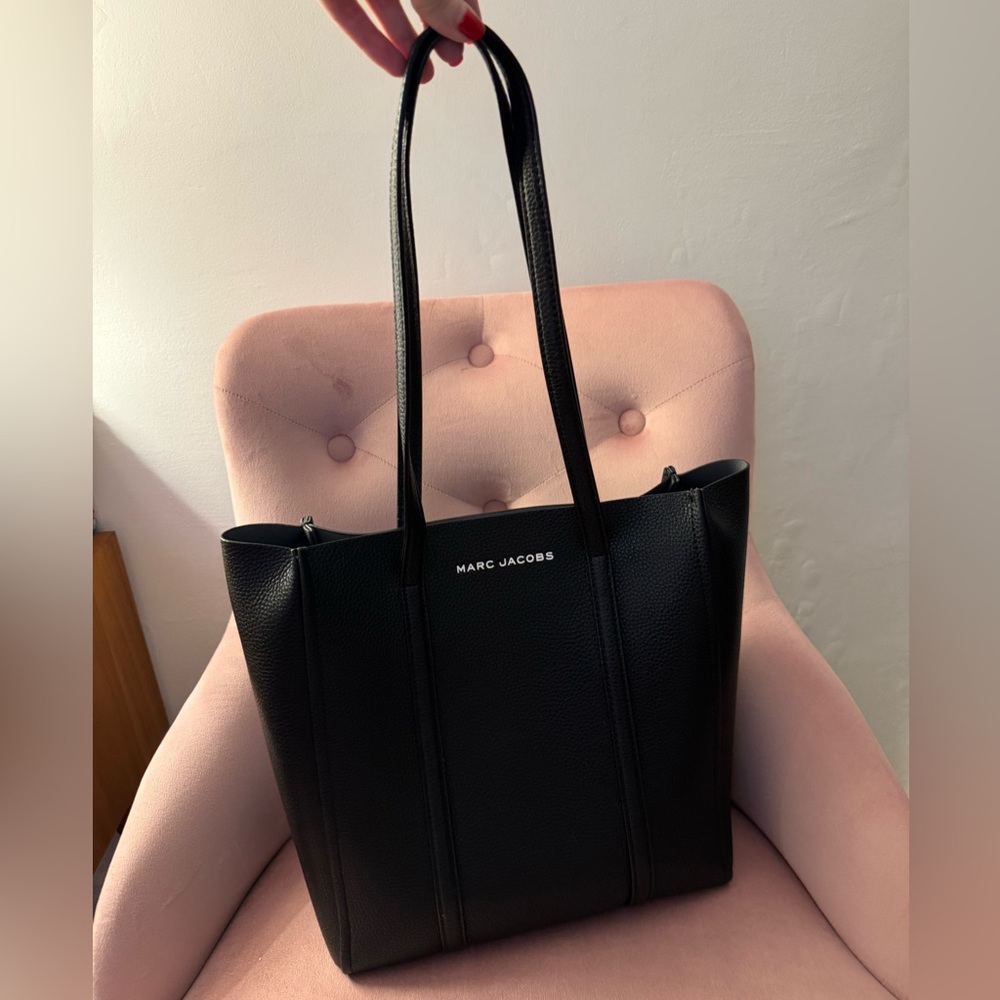 Marc Jacobs E-The Shopper Large Leather Tote